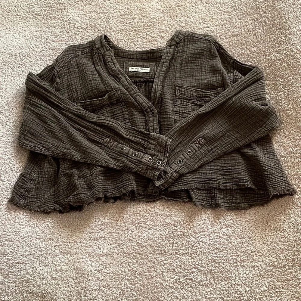 Free People Leanne Cropped Shirt - Picture 2 of 5